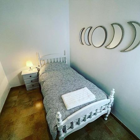 Apartamentos Colon Pondos Linares (Jaen) Exterior photo