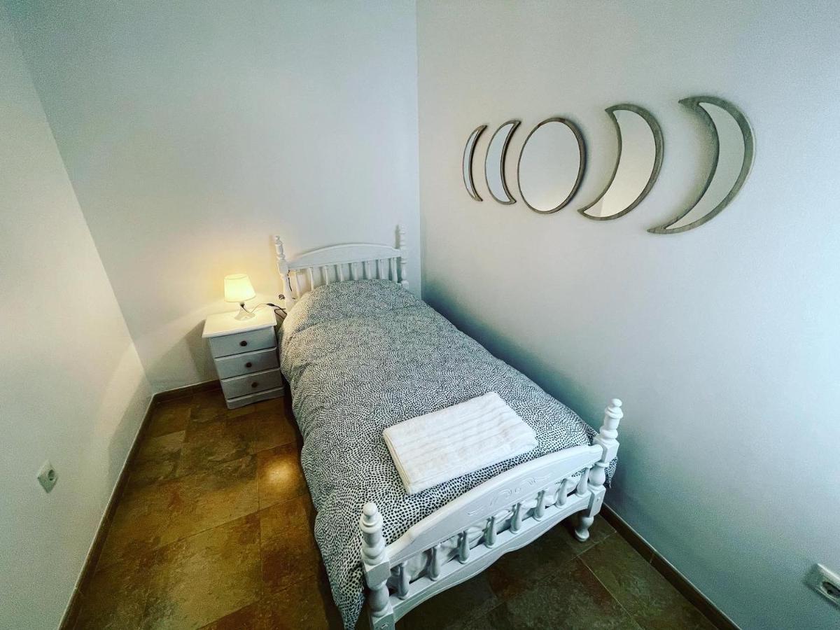 Apartamentos Colon Pondos Linares (Jaen) Exterior photo